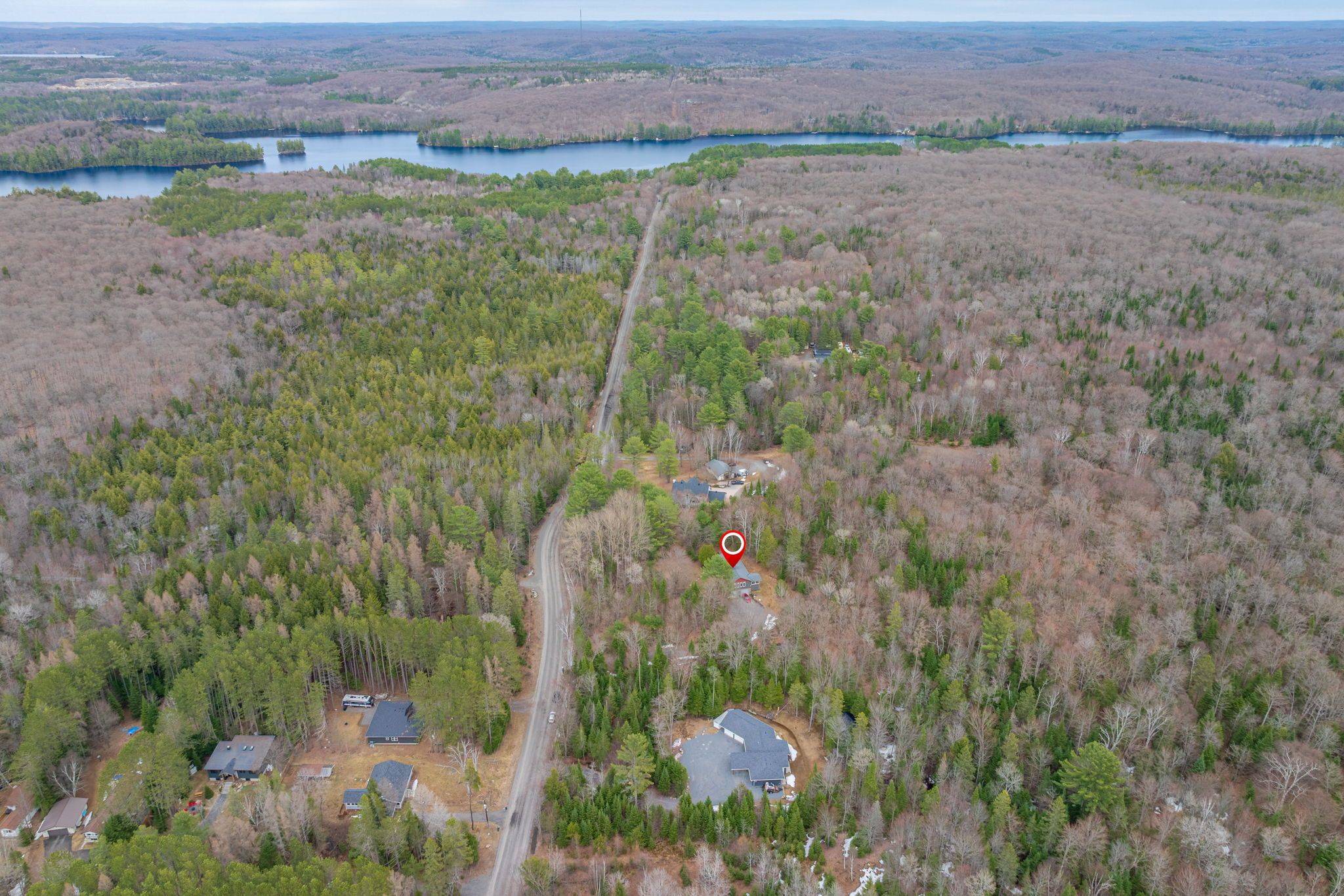 1039 South Waseosa Lake RD, Huntsville, ON P1H 2N5