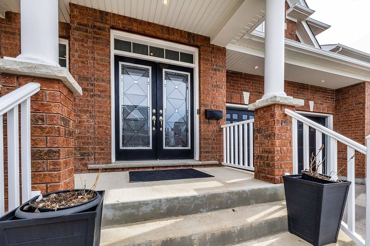 1663 Irvine Scott ST, Oshawa, ON L1K 0X2