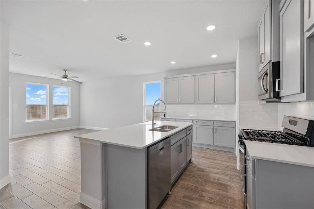 806 Aroco Bend, Princeton, TX 75407