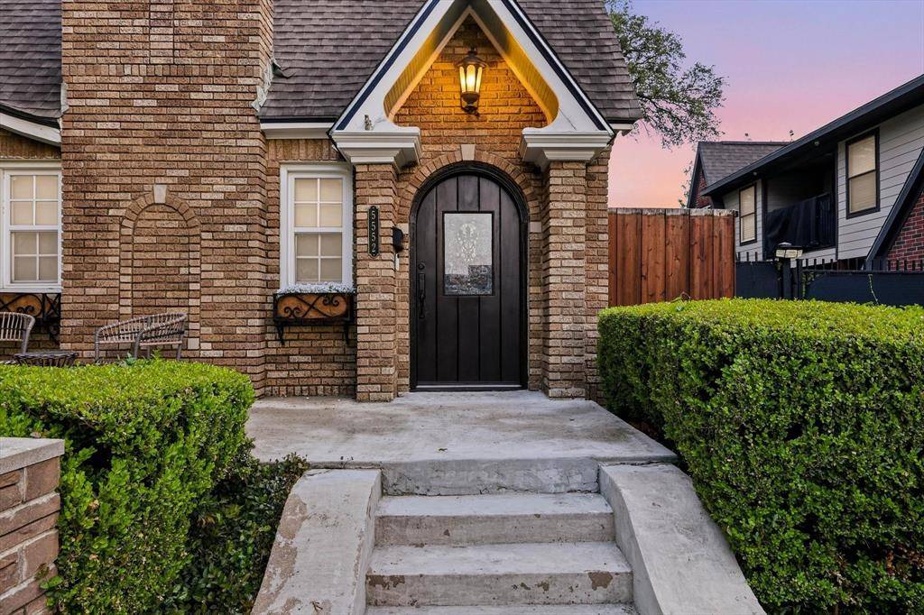 5552 Belmont Avenue, Dallas, TX 75206