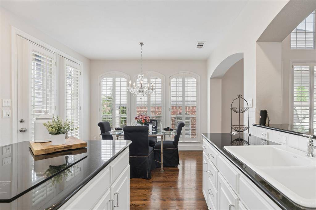 4325 Castle Rock Court, Irving, TX 75038