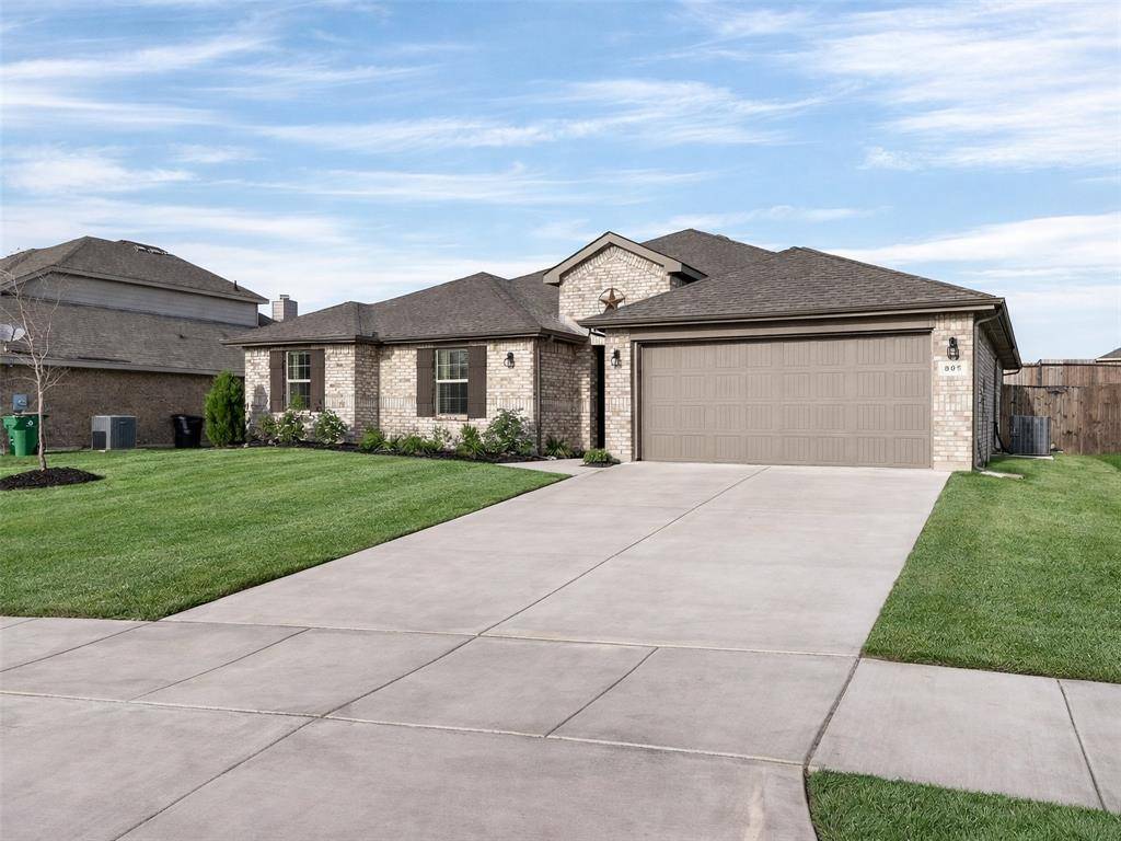 805 Alexandria Lane, Joshua, TX 76058