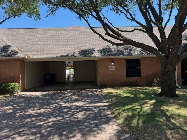 105 Cobblestone Drive W, Red Oak, TX 75154