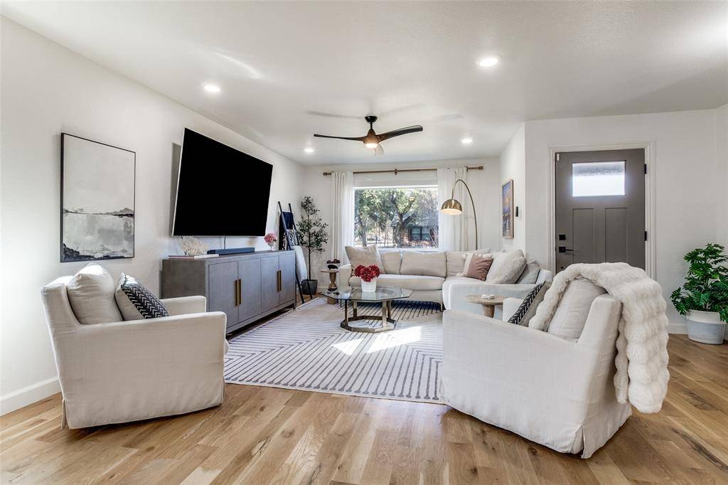 2808 Sharpview Lane, Dallas, TX 75228