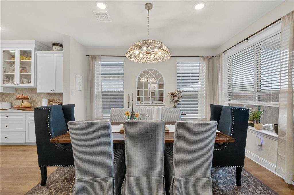 1830 Silver Birch Road, Waxahachie, TX 75165