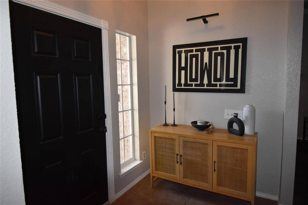 1008 Redfish Drive, Burleson, TX 76028