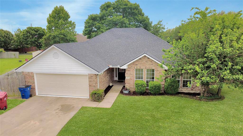 709 Elm Circle, Van Alstyne, TX 75495