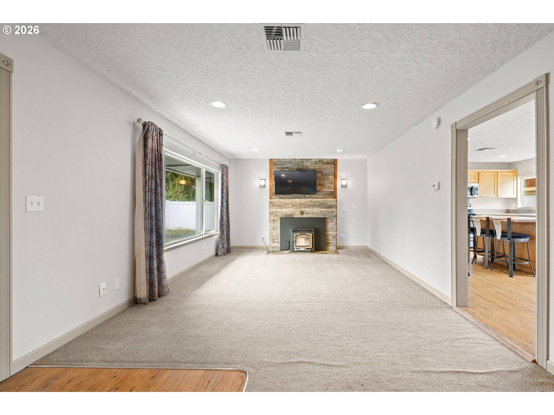 1015 GALES CREEK RD, Forest Grove, OR 97116