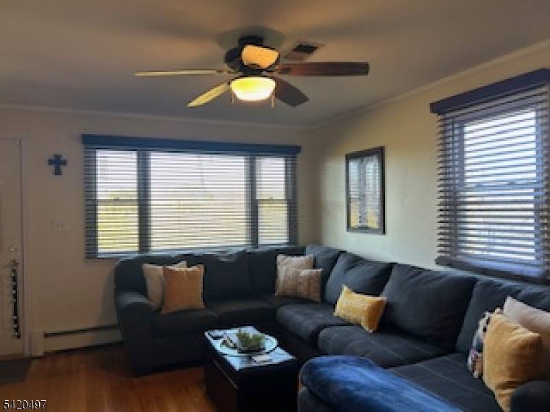 386 Milford Mount Pleasant R, Milford Boro, NJ 08848