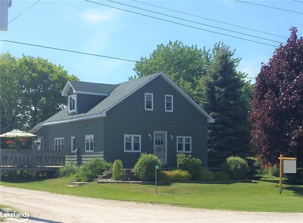 4352 124 COUNTY RD, Clearview, ON L9Y 3Z1