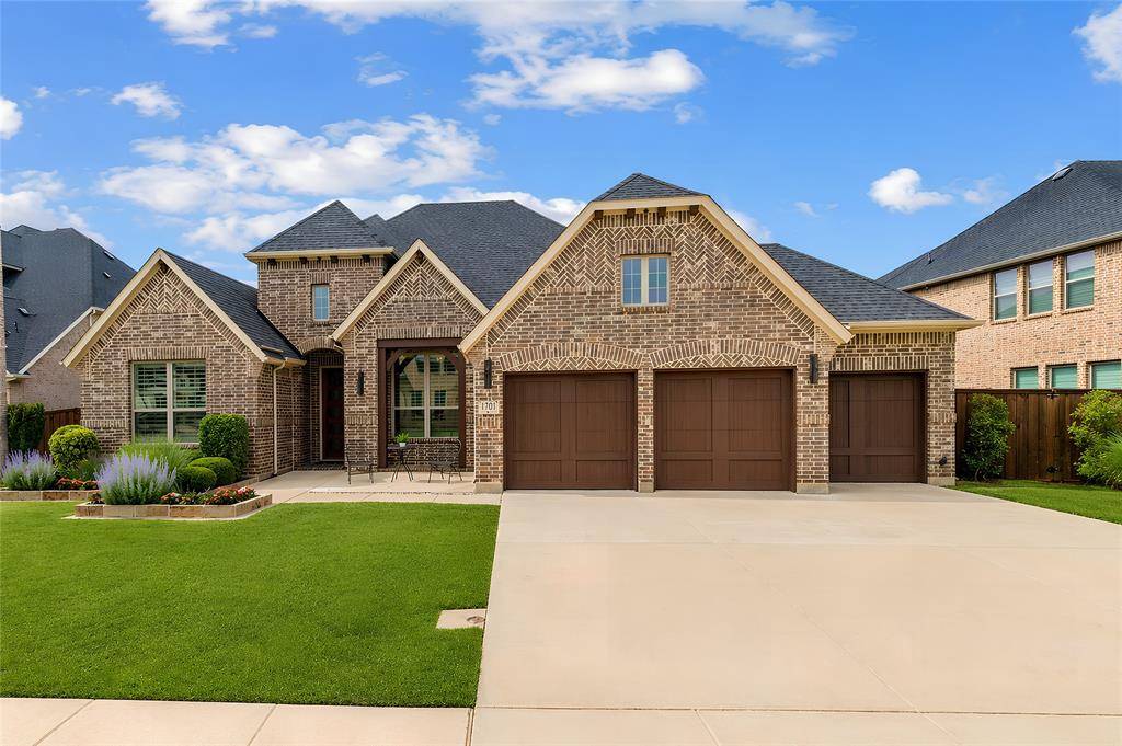 11701 Slumber Falls Drive, Flower Mound, TX 76226