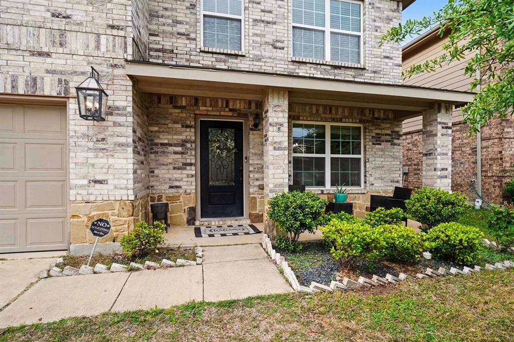 5012 Wild Oats Drive, Fort Worth, TX 76179