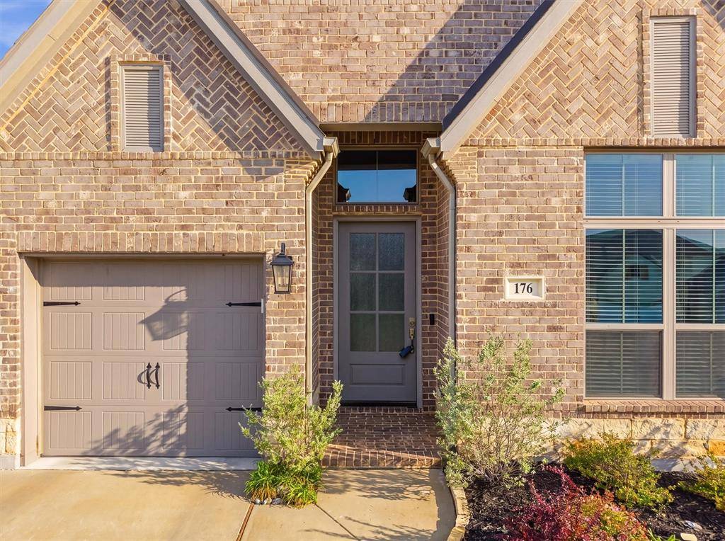 176 Buffalo Boulevard, Rhome, TX 76078