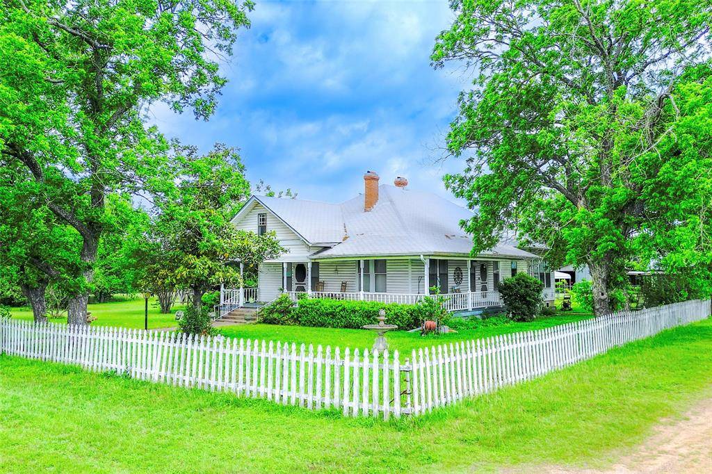 12414 Rock Creek Road, Waco, TX 76708