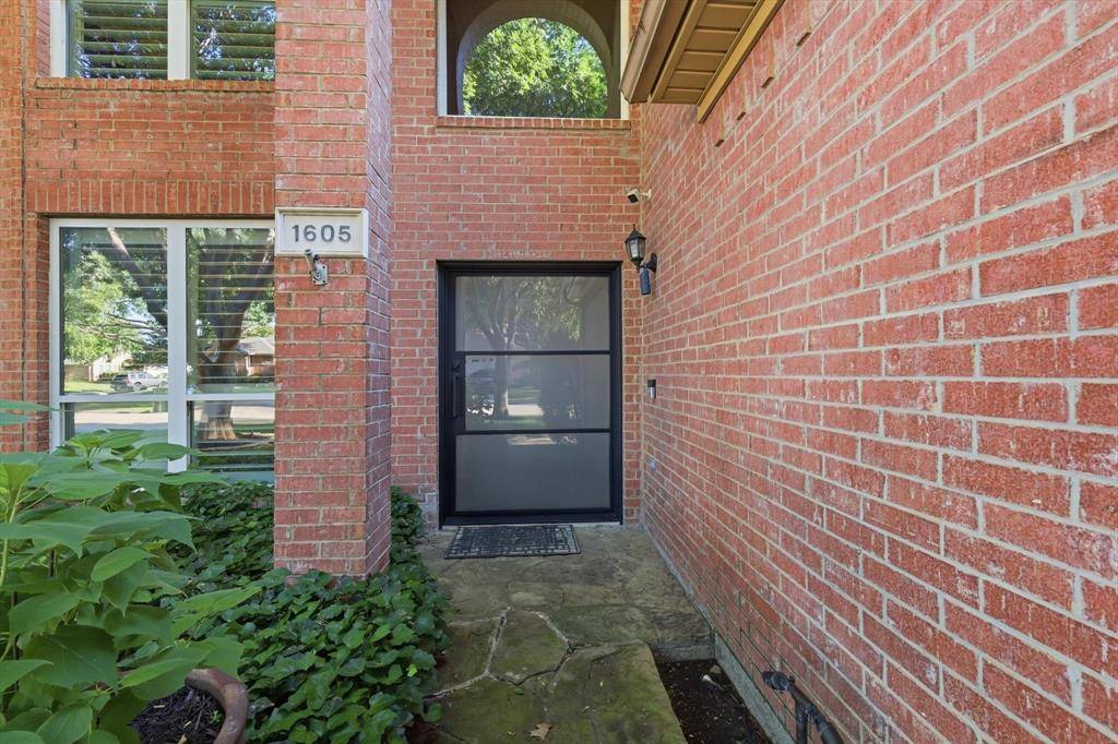 1605 Weatherwood Drive, Flower Mound, TX 75028