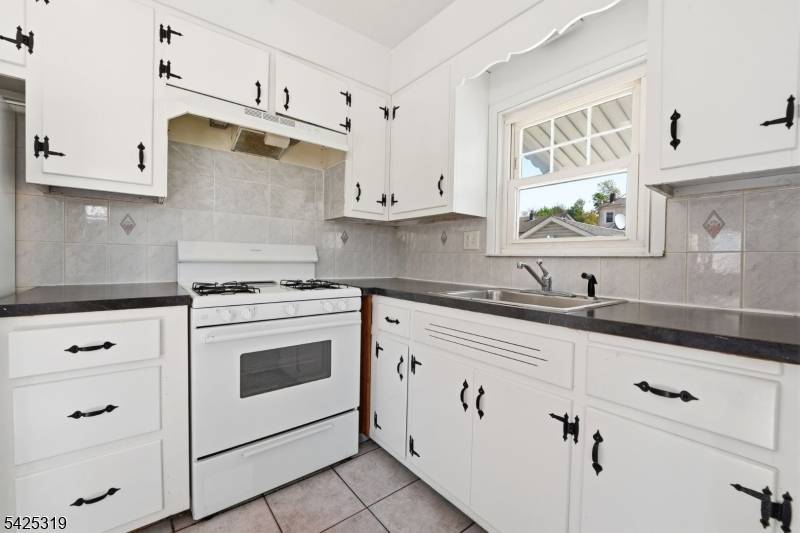 126 Garden Ave, Belleville Twp., NJ 07109