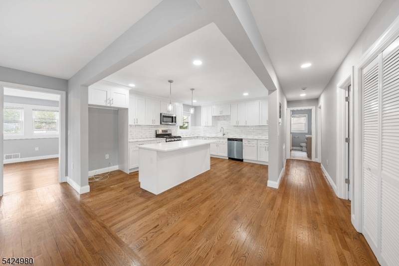 859 Dewey St, Union Twp., NJ 07083