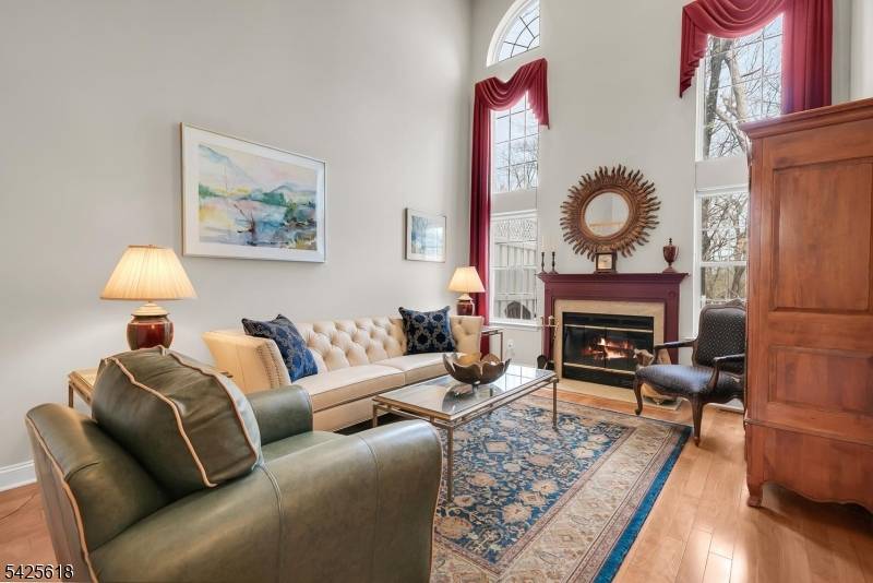 20 Hopkinson Ct, Bernards Twp., NJ 07920