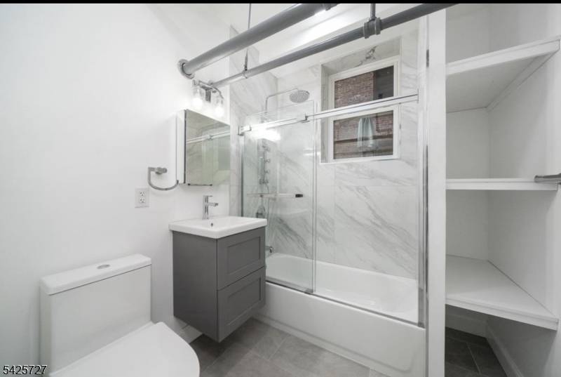 340 Fairmount Ave #C3, Jersey City, NJ 07306