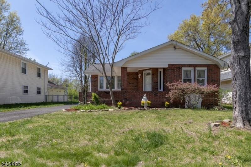 124 Chestnut St, Bridgewater Twp., NJ 08807