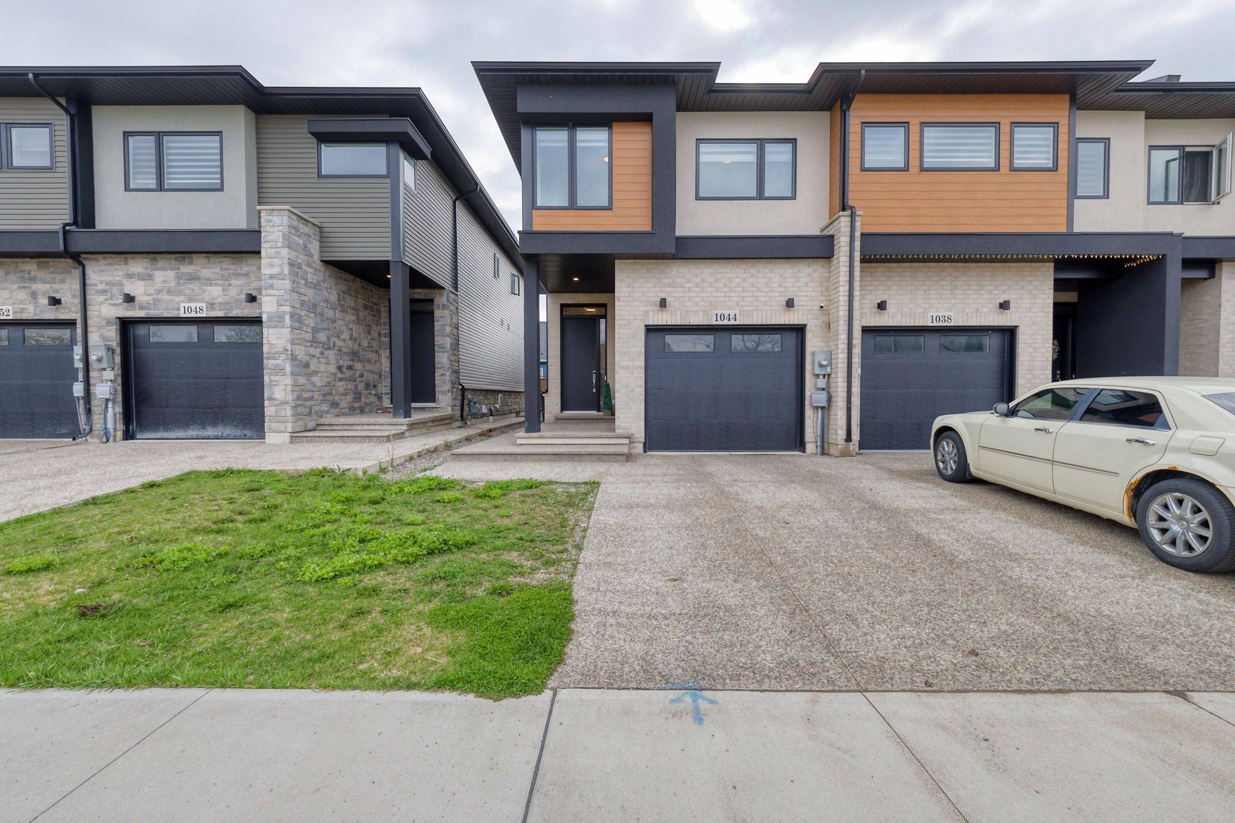 1044 Hansler RD, Welland, ON L3C 7M5