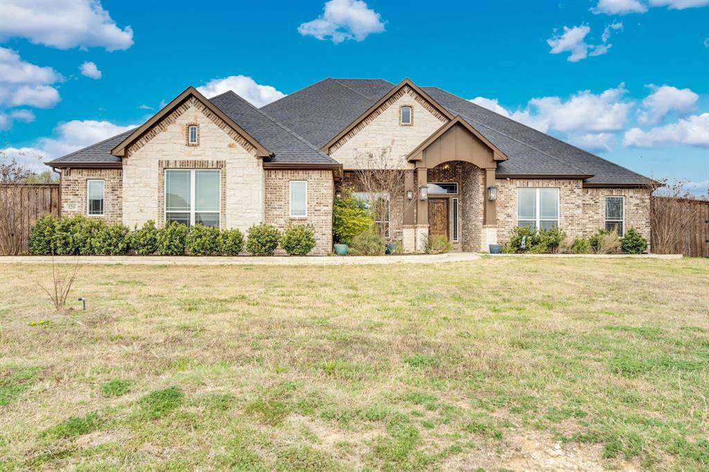 1211 Bosque Lane, Midlothian, TX 76065