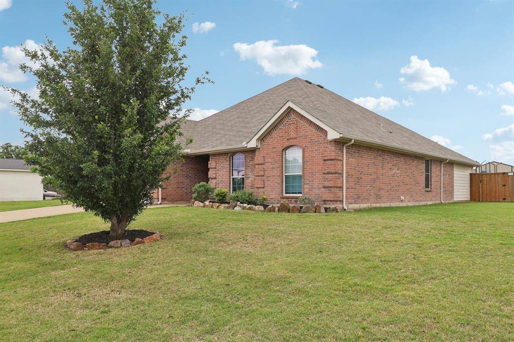 202 Southview Drive, Fate, TX 75189
