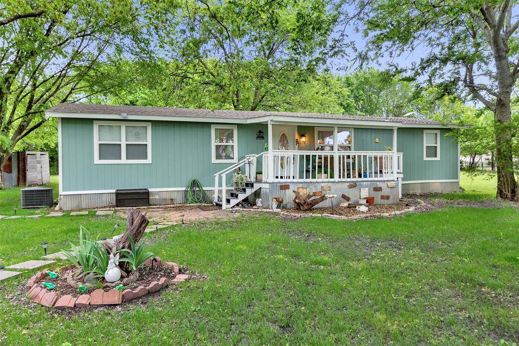 8546 County Road 500, Blue Ridge, TX 75424