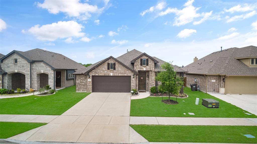 343 Winterwood Drive, Lavon, TX 75166