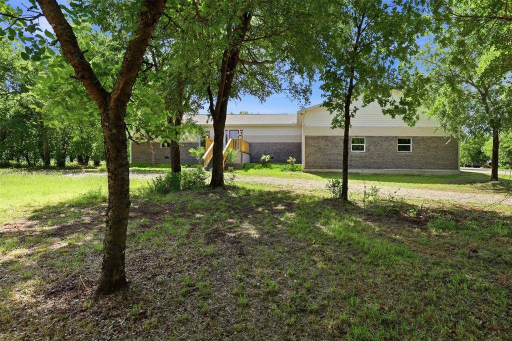 211 E Bay Drive, Bridgeport, TX 76426