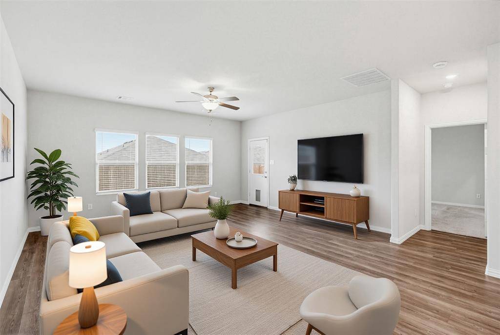 10913 Tamarisk Drive, Fort Worth, TX 76108