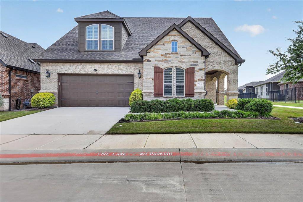 7533 Vista Bella Way, Fort Worth, TX 76123