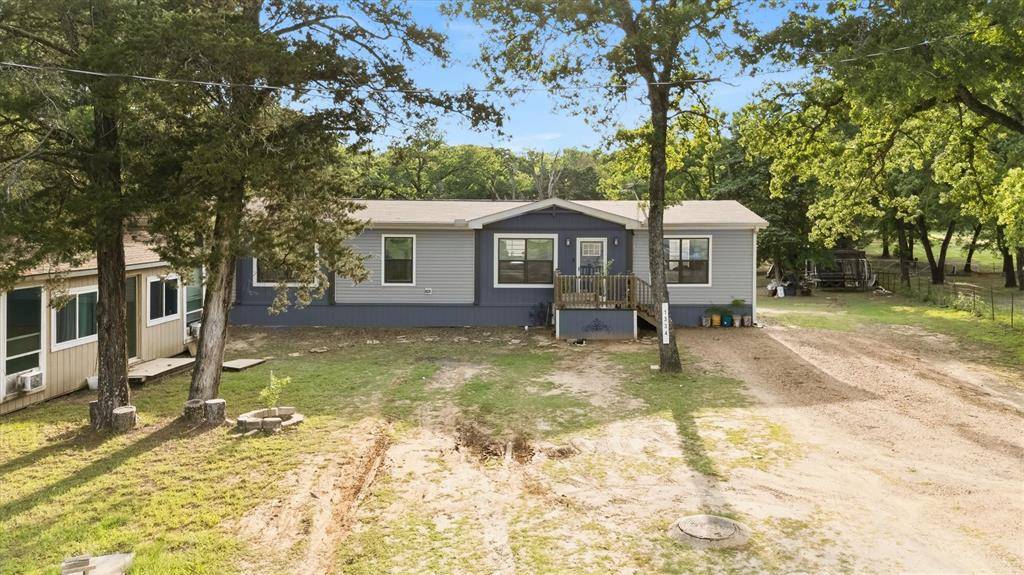 1334 E Woods Drive, Kemp, TX 75143