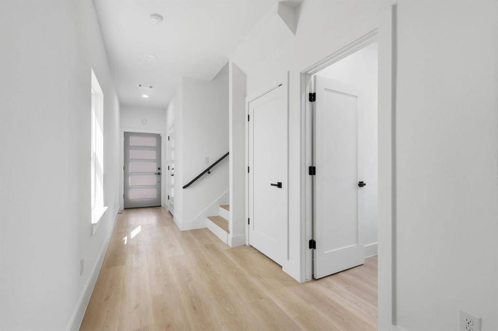 2532 Lowery Street, Dallas, TX 75215