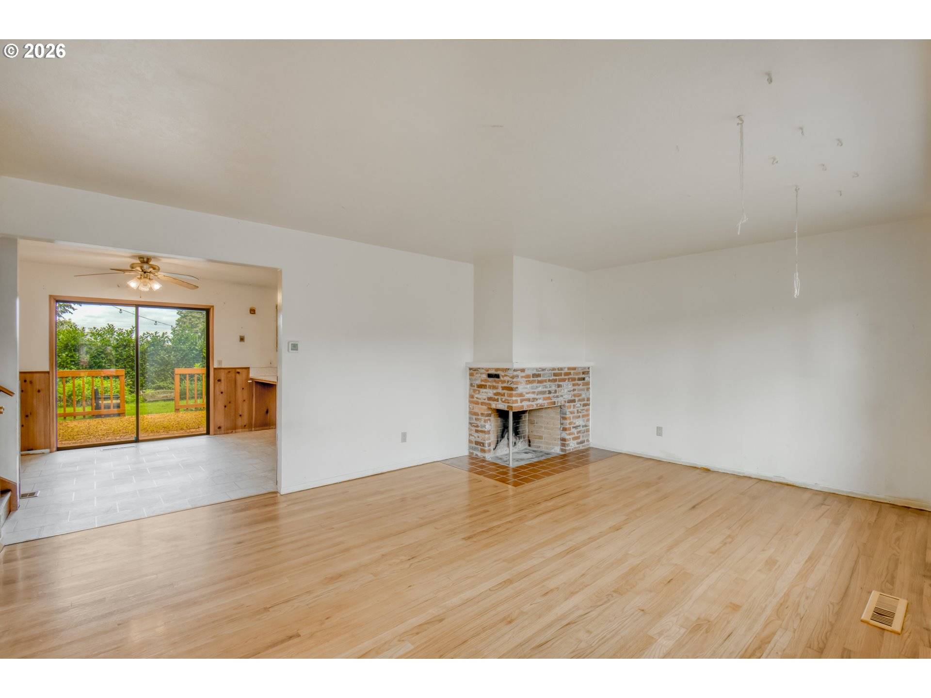 16315 NE Holladay ST, Portland, OR 97230