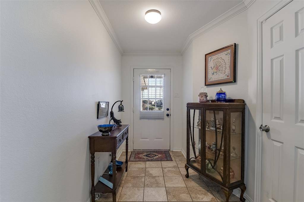 603 Columbia Avenue, Waxahachie, TX 75165