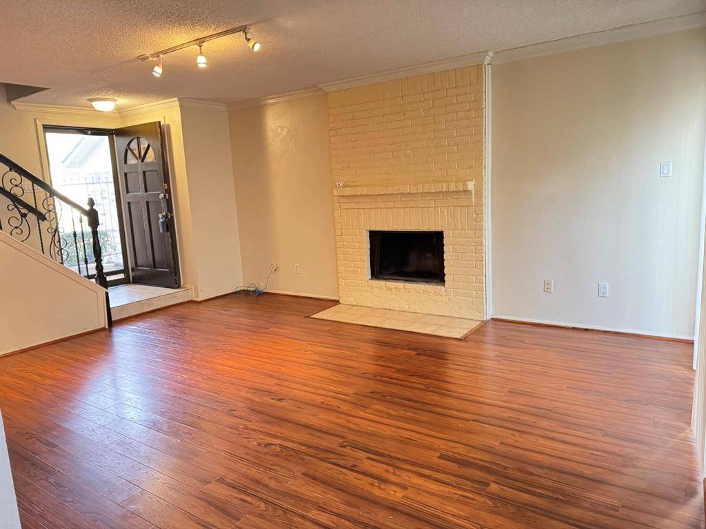 2904 Southern Cross Drive, Garland, TX 75044