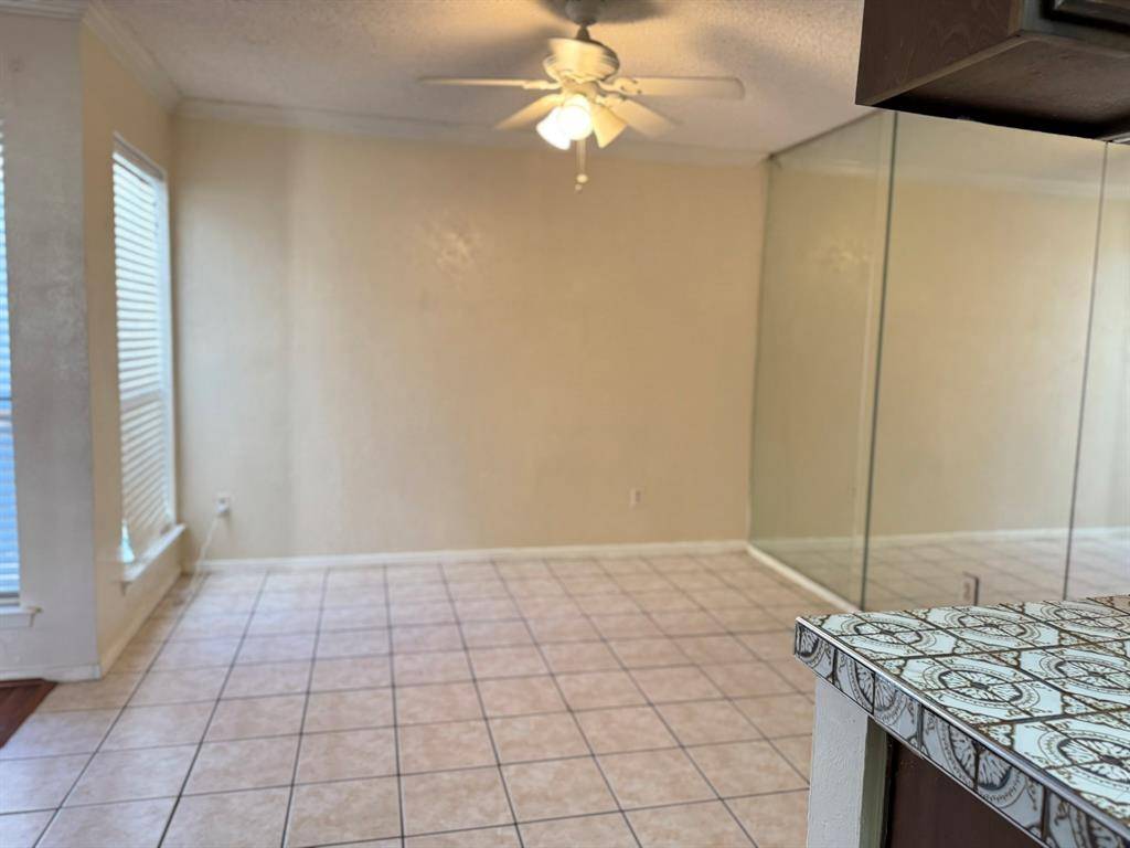 2904 Southern Cross Drive, Garland, TX 75044