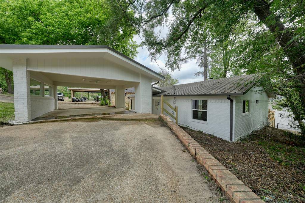 1221 Chateau Lane, Hideaway, TX 75771