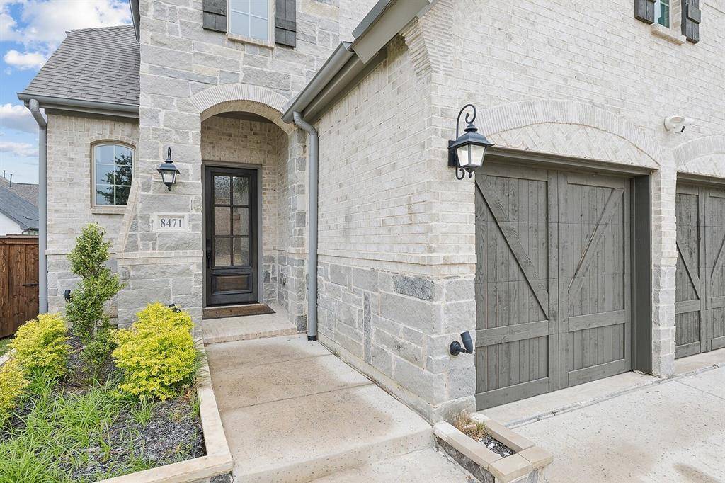 8471 Colburn, The Colony, TX 75056