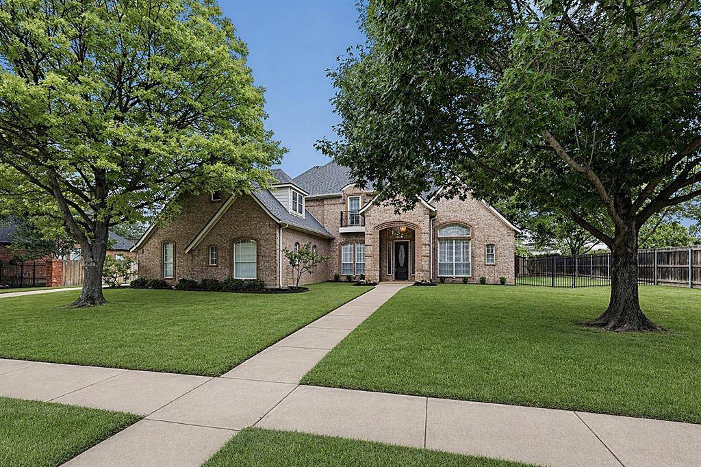 216 Mill Crossing W, Colleyville, TX 76034