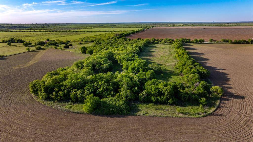 901 County Road 160, Burkett, TX 76828