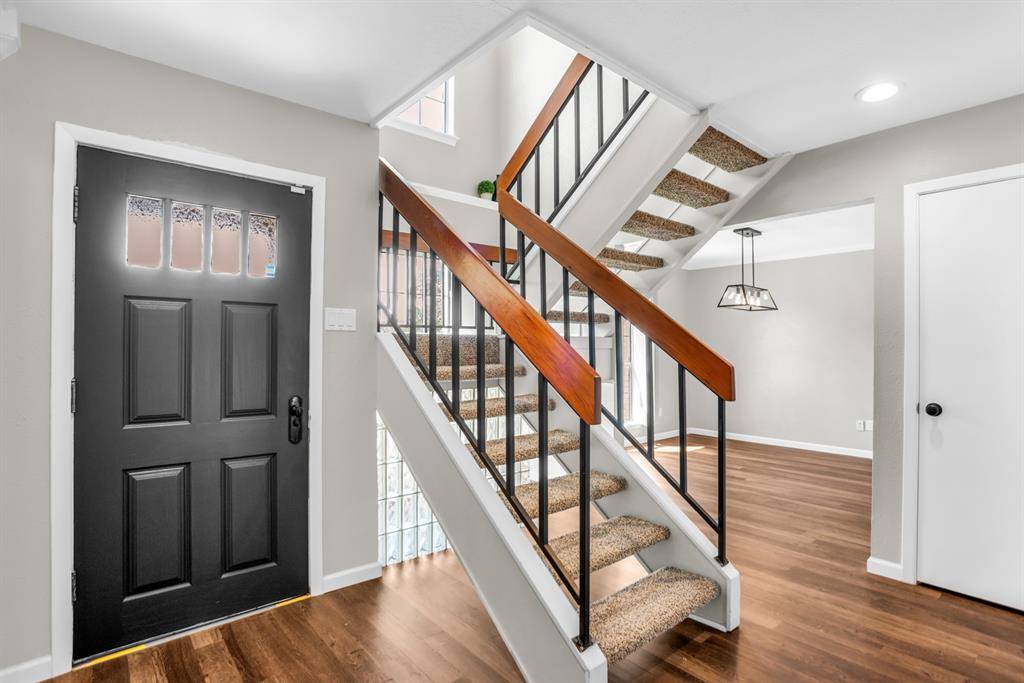 2621 Carmel Circle, Carrollton, TX 75006