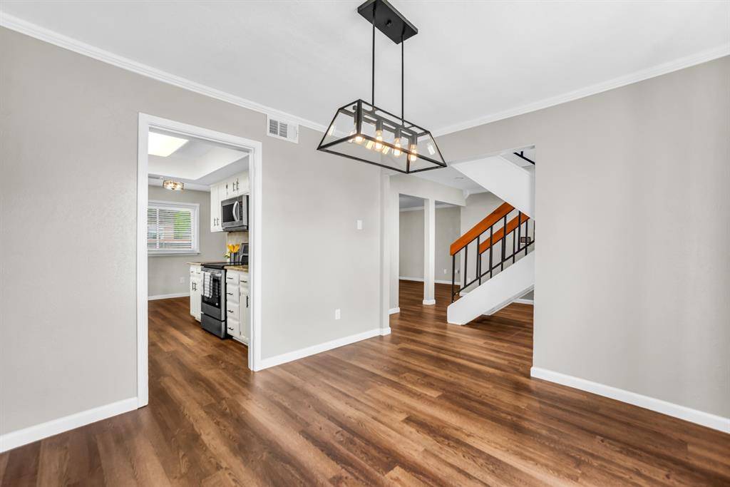 2621 Carmel Circle, Carrollton, TX 75006