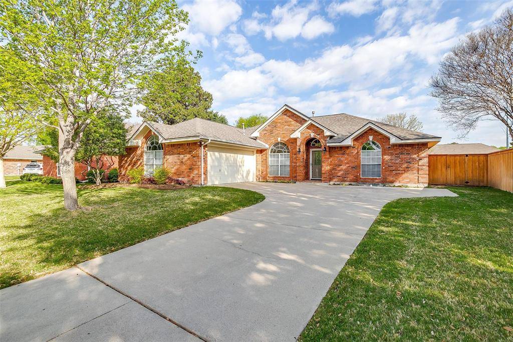 3212 Riverwood Drive, Fort Worth, TX 76116