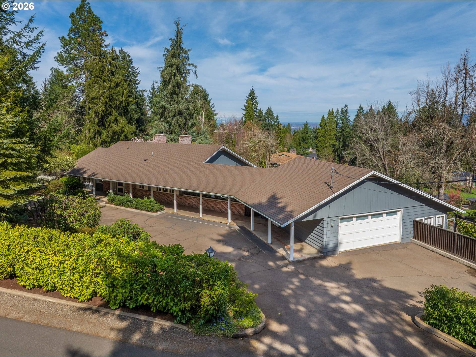 875 W 36TH AVE, Eugene, OR 97405