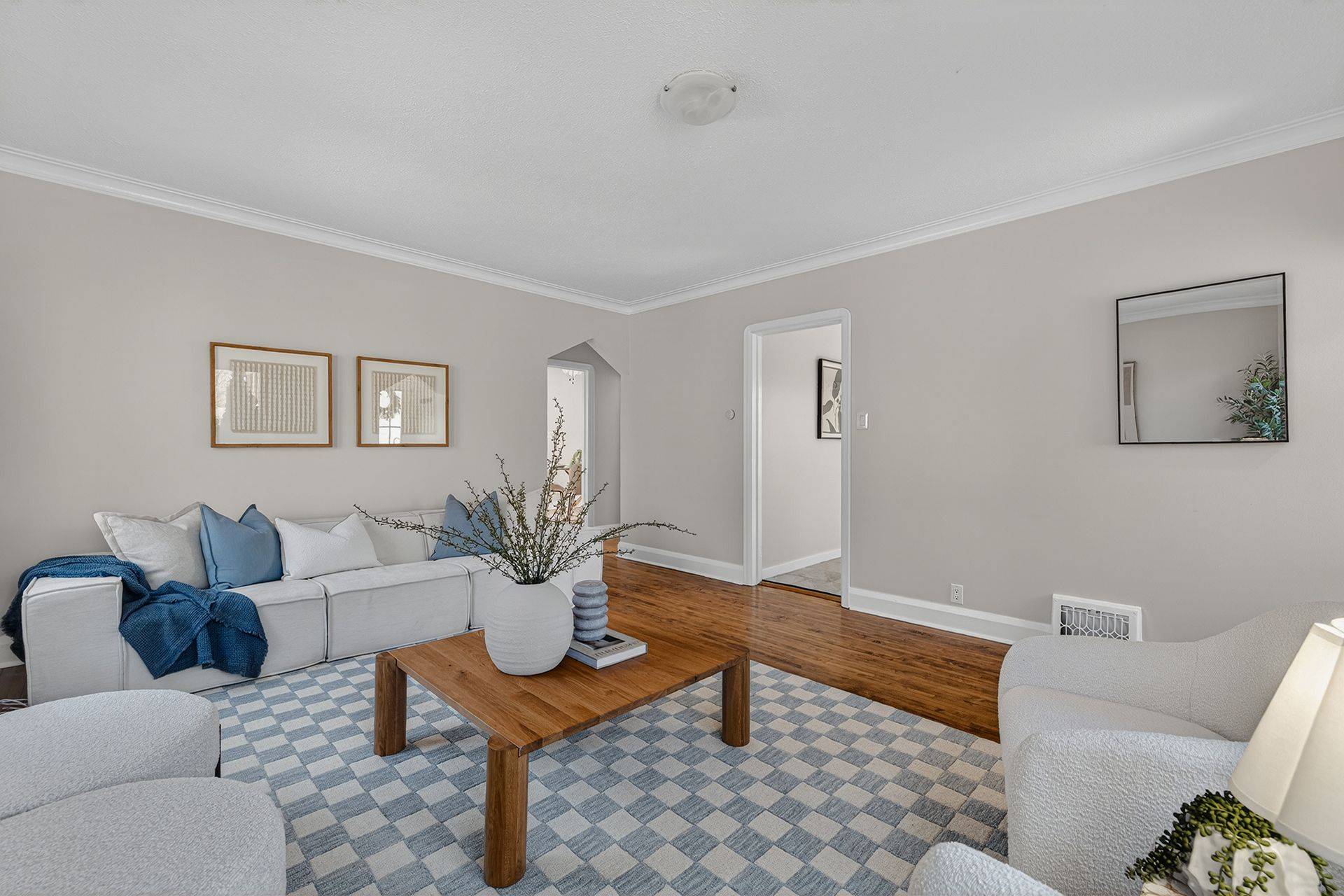 39 Glenmorris ST, Cambridge, ON N1S 2Y1