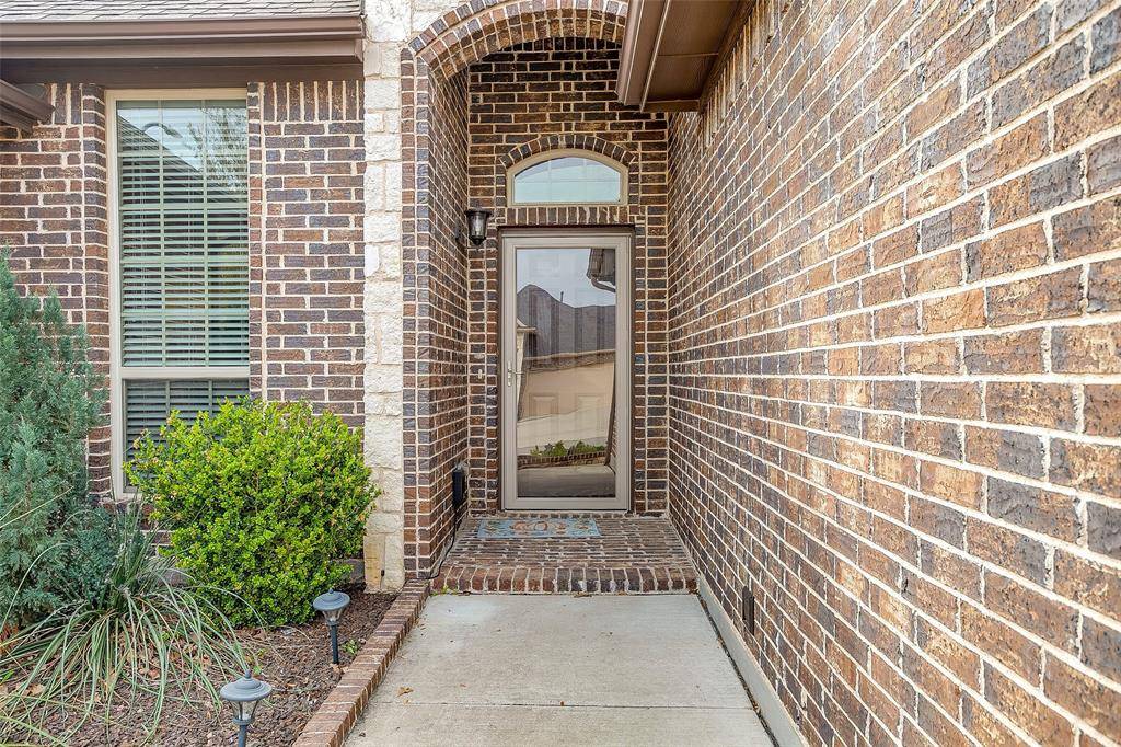 5325 Rye Drive, Fort Worth, TX 76179