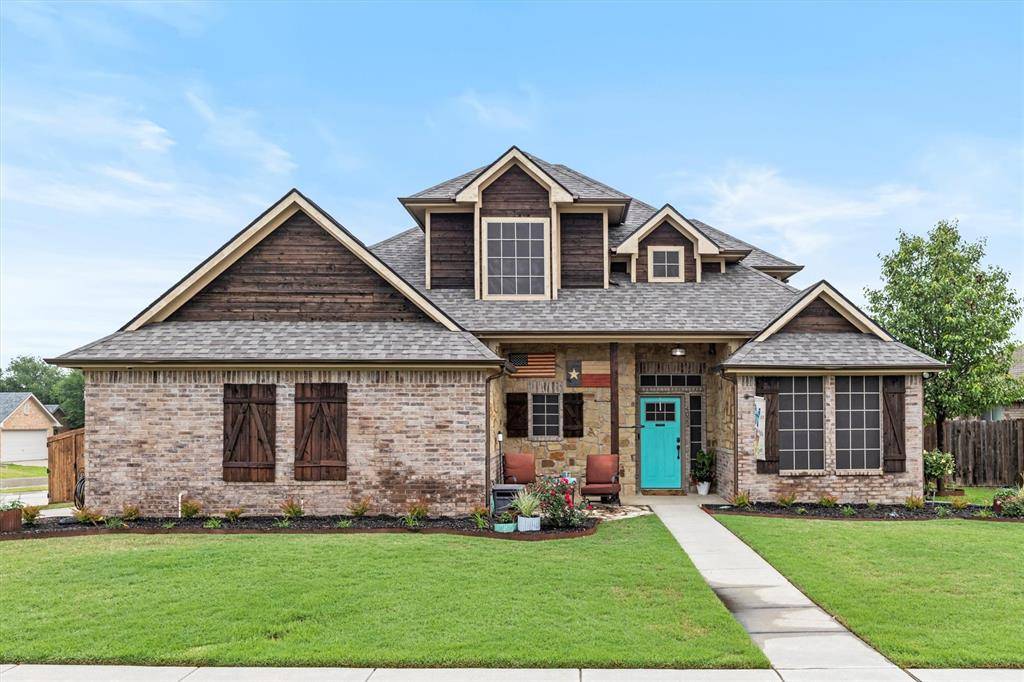 4023 Wagon Wheel Drive, Sanger, TX 76266