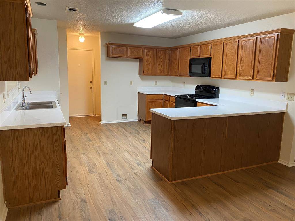 1227 Reeves Lane, Cedar Hill, TX 75104